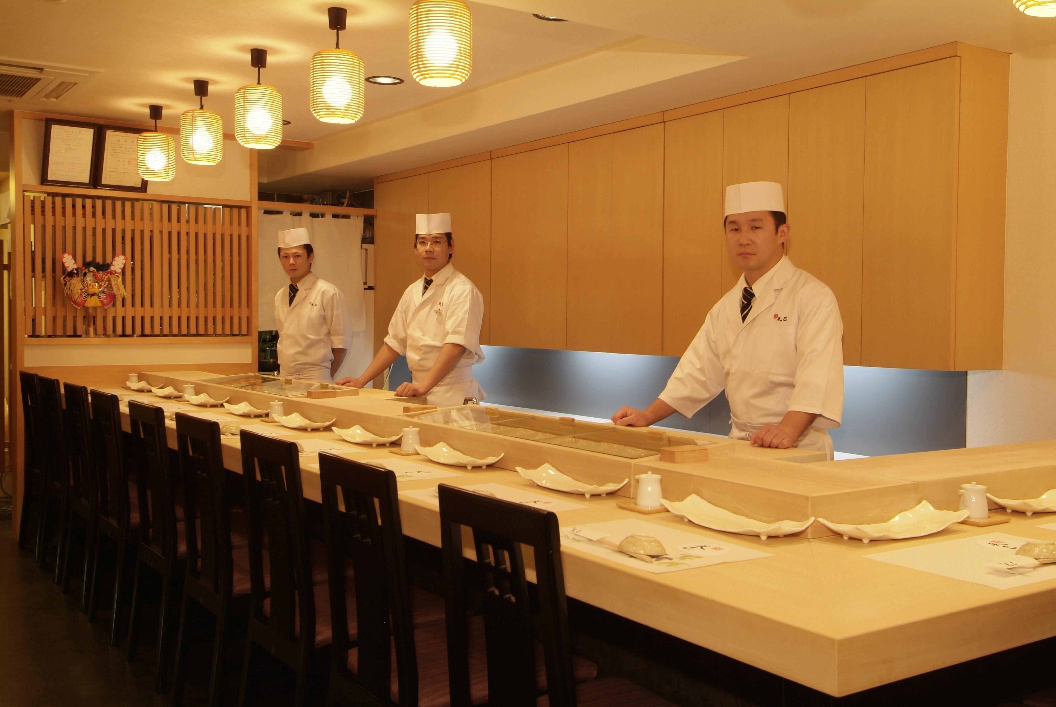 【東京　銀座】高級寿司店　寿司職人求人